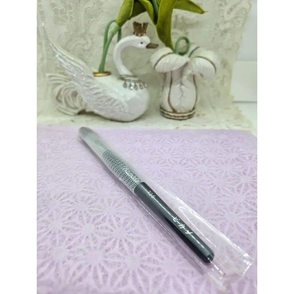 Piccasso Grey Makeup Brush No.726 Highlight Brush  NEW